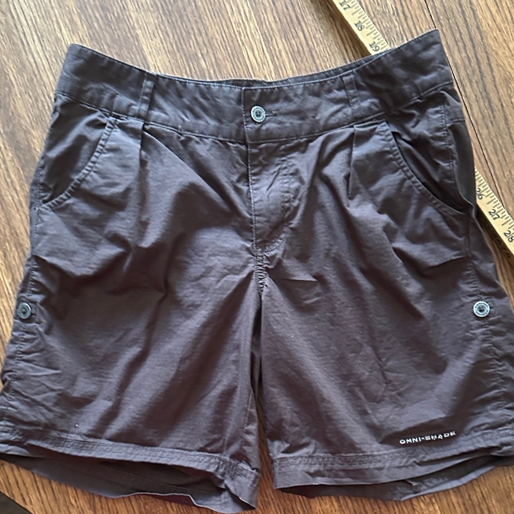 Columbia Brown Shorts with Blue Accents